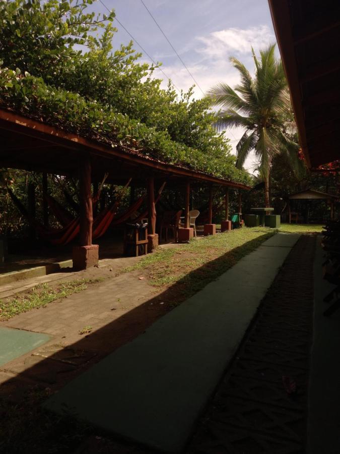 Cabinas Balcon Del Mar 托尔图格罗 外观 照片