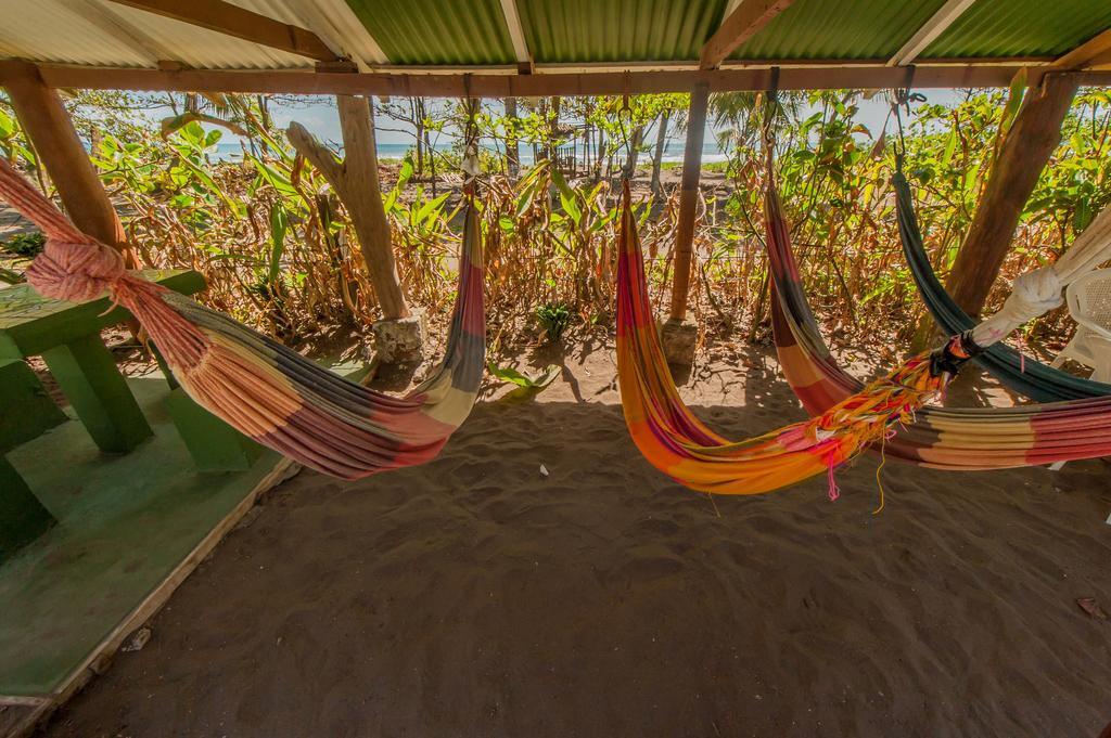 Cabinas Balcon Del Mar 托尔图格罗 外观 照片