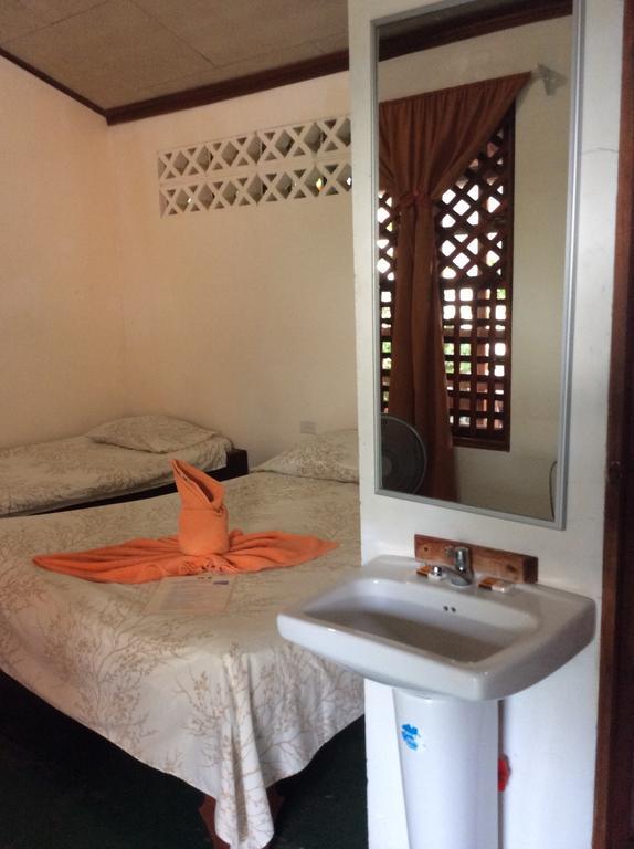 Cabinas Balcon Del Mar 托尔图格罗 外观 照片